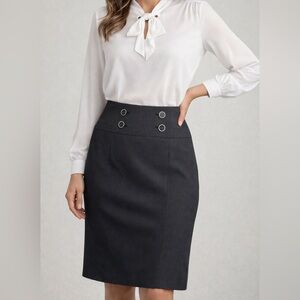 Le chateau Buttoned Women's Skirt